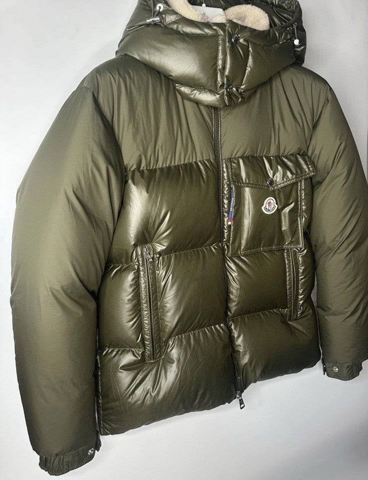 Moncler Bayuda Shearling Collar Down Jacket Green Size 3 (Large)