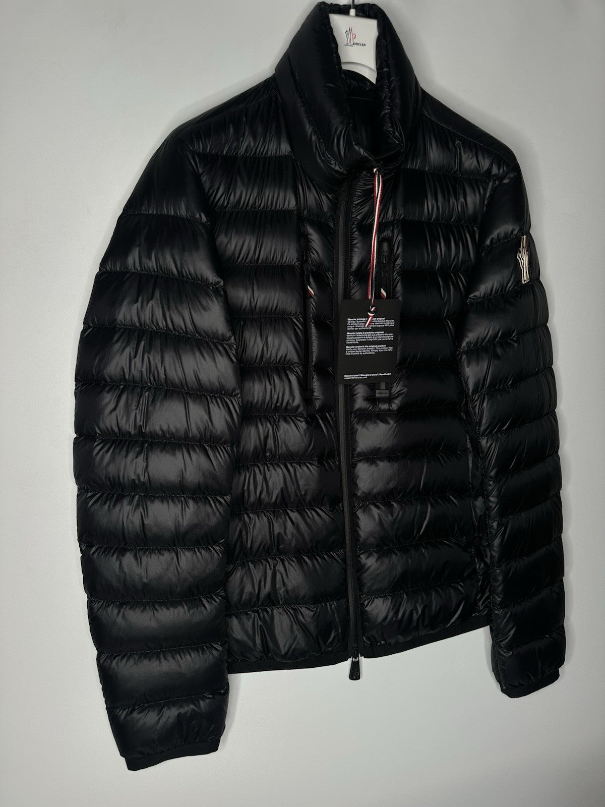 Moncler Grenoble Hers Down Jacket Size 4  (XL) Mens Black