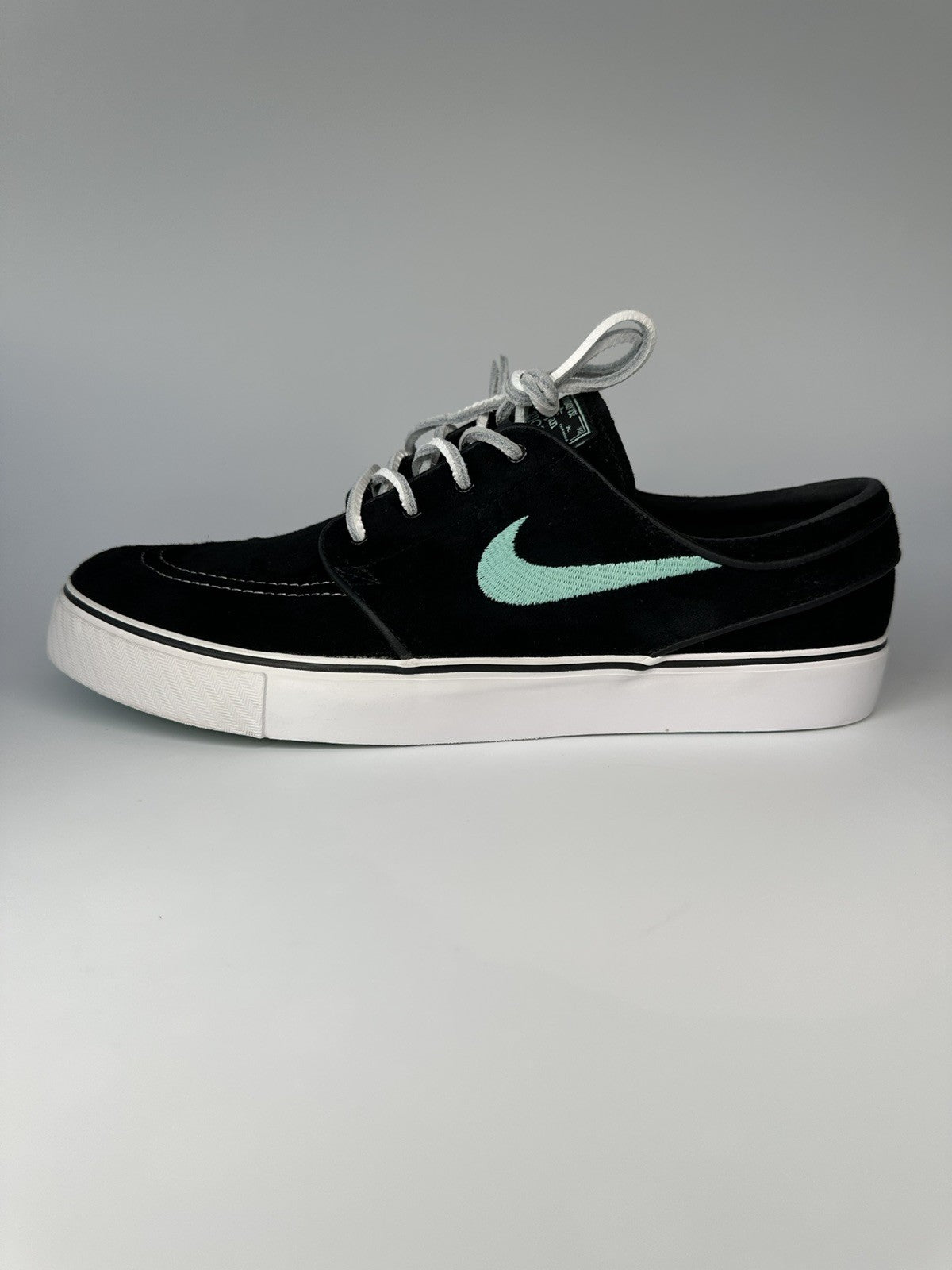 Nike Stefan Janoski Tiffany Blue Box First Released UK9 EUR44 Suede Black / Mint