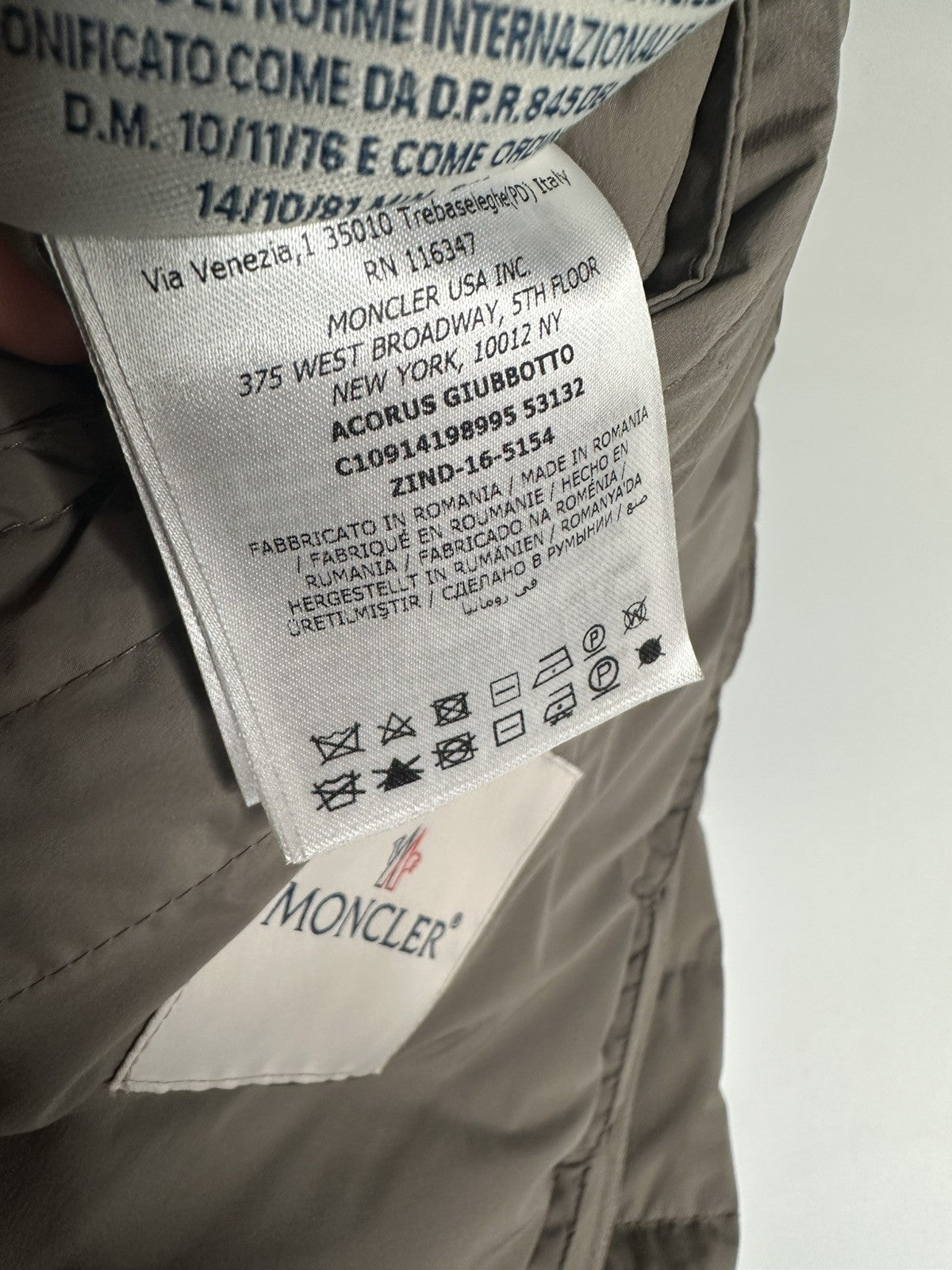Moncler Acorus Giubbotto Light Khaki Jacket Size 3 (Large)