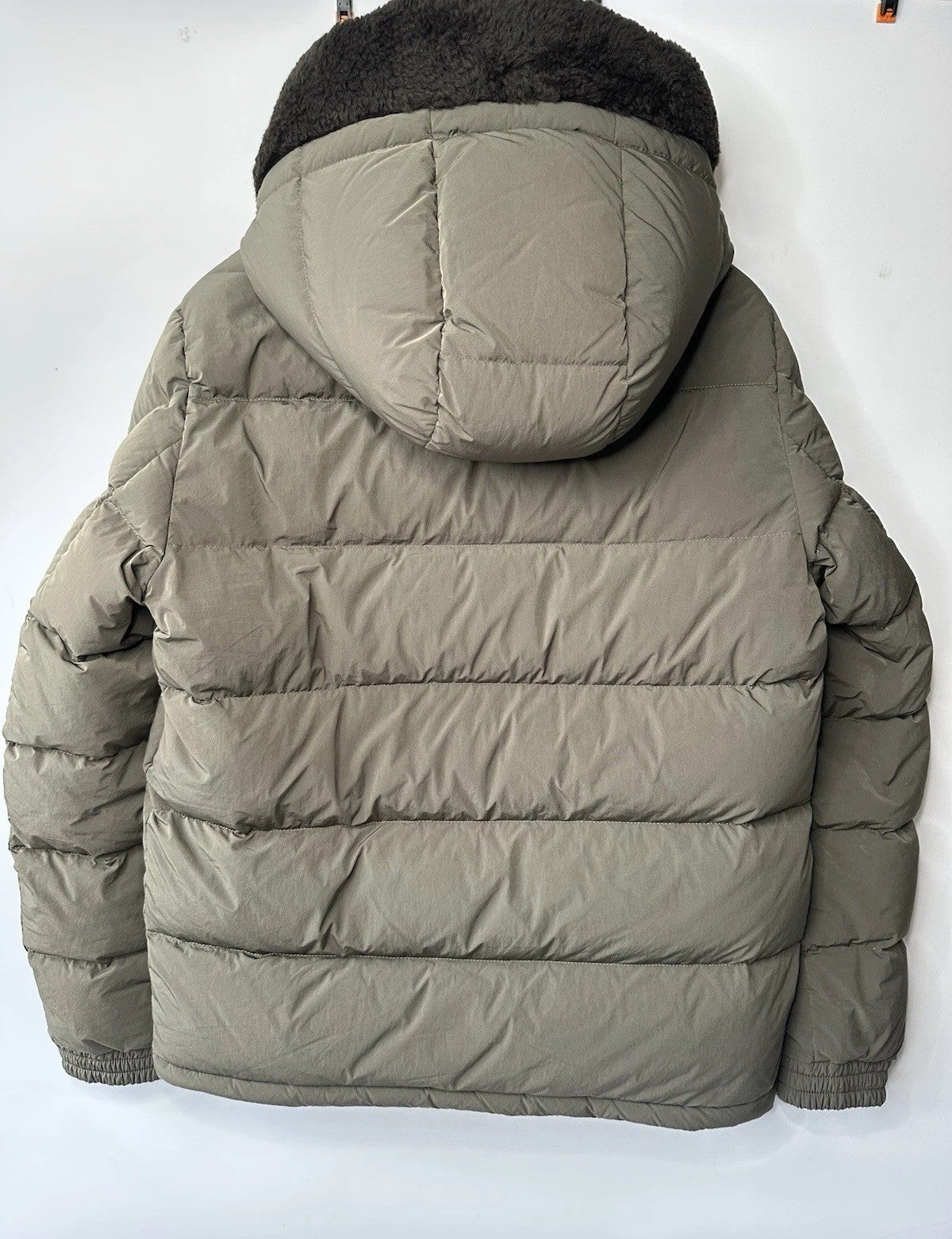 Moncler Marcelettes Hooded Teddy-Trimmed Short Down Jacket Size 3 (Large) Khaki