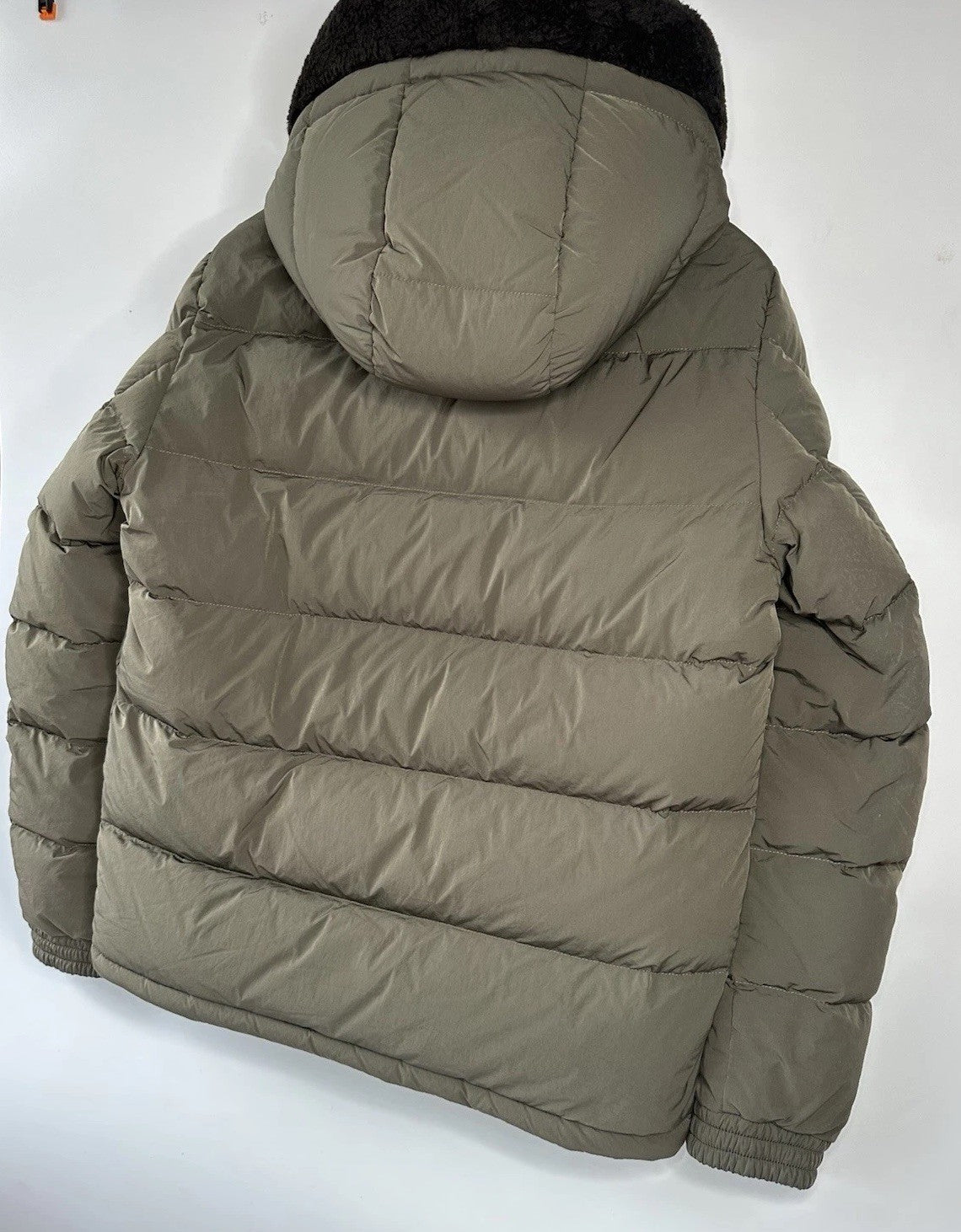 Moncler Marcelettes Hooded Teddy-Trimmed Short Down Jacket Size 3 (Large) Khaki