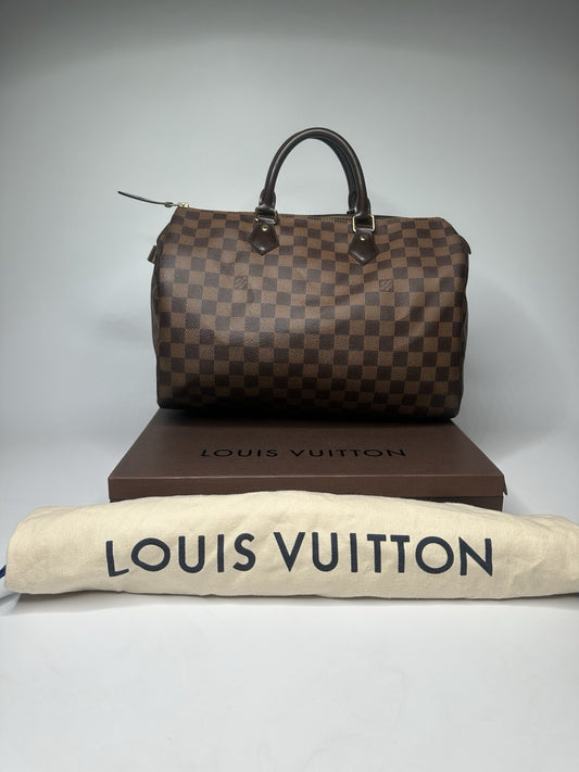 Louis Vuitton Speedy 30 in Damier Ebene Canvas Excellent Condition