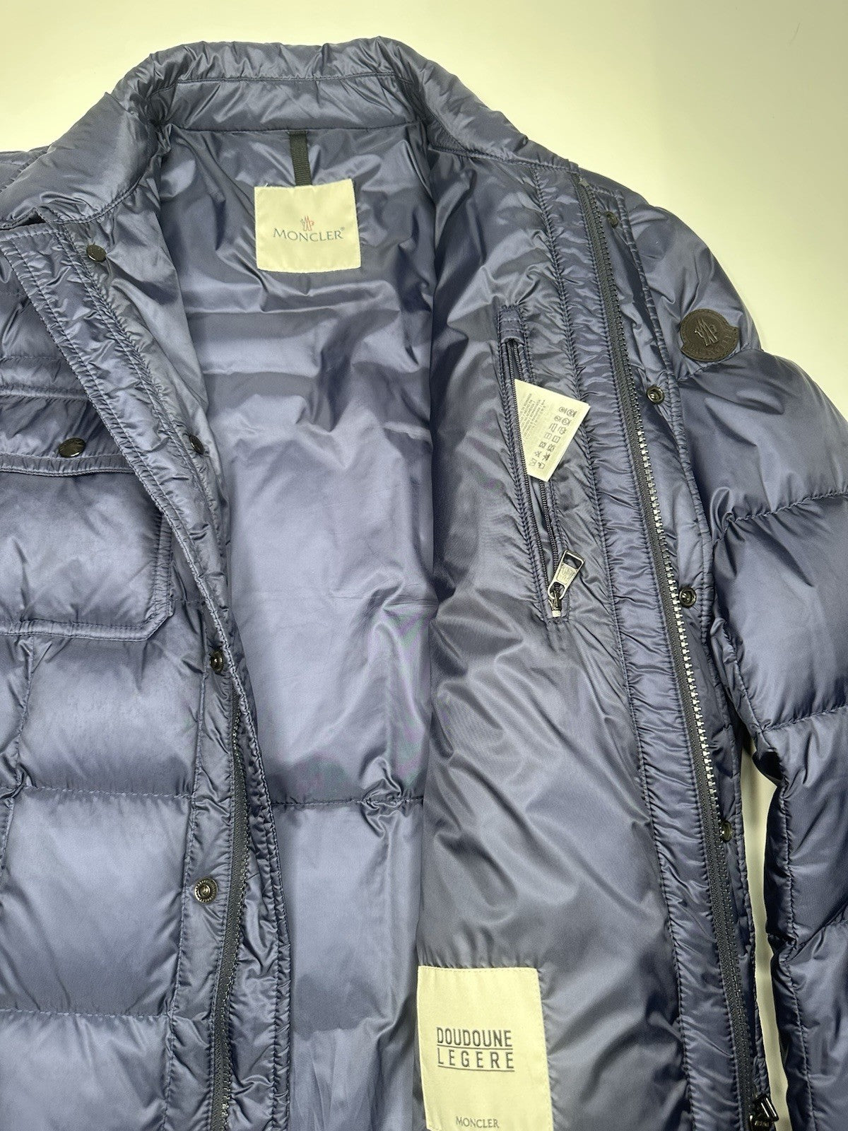 Moncler Rolland Giubbotto Jacket Size 4 (XL / Fits A Large) Blue / Purple Tint