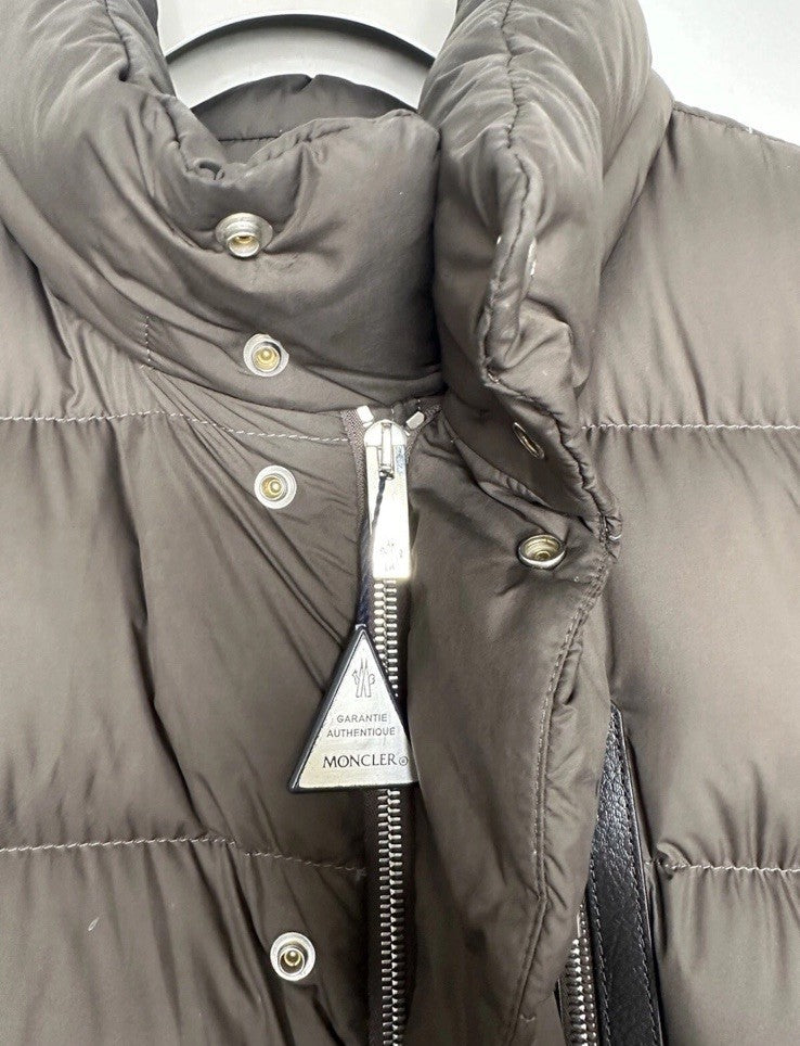 Moncler Bauges Giubbotto Jacket Size 3 Green / Grey