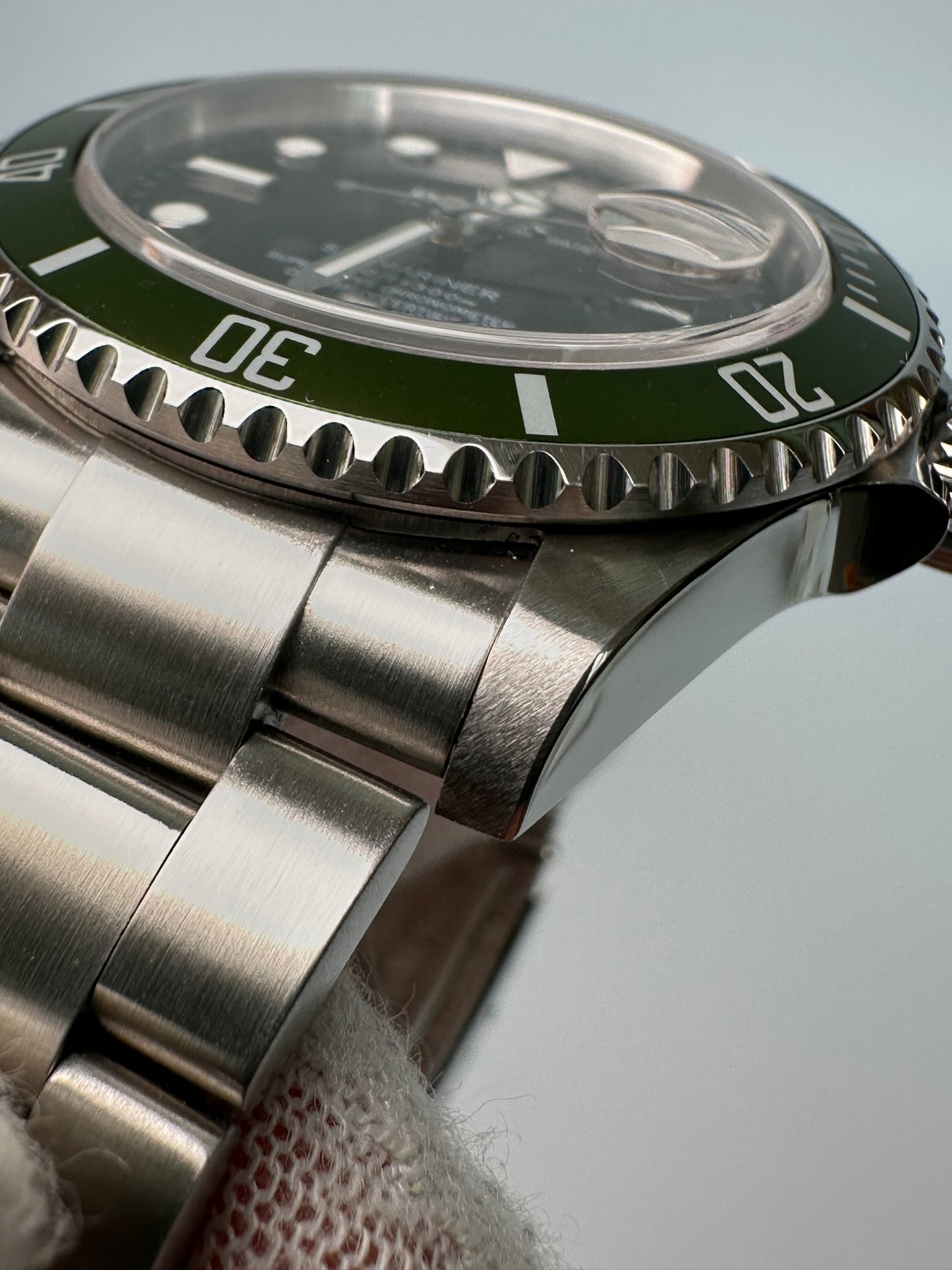 Rolex Submariner Date 16610V Kermit 50th Anniversary 2008 Full Set Unpolished