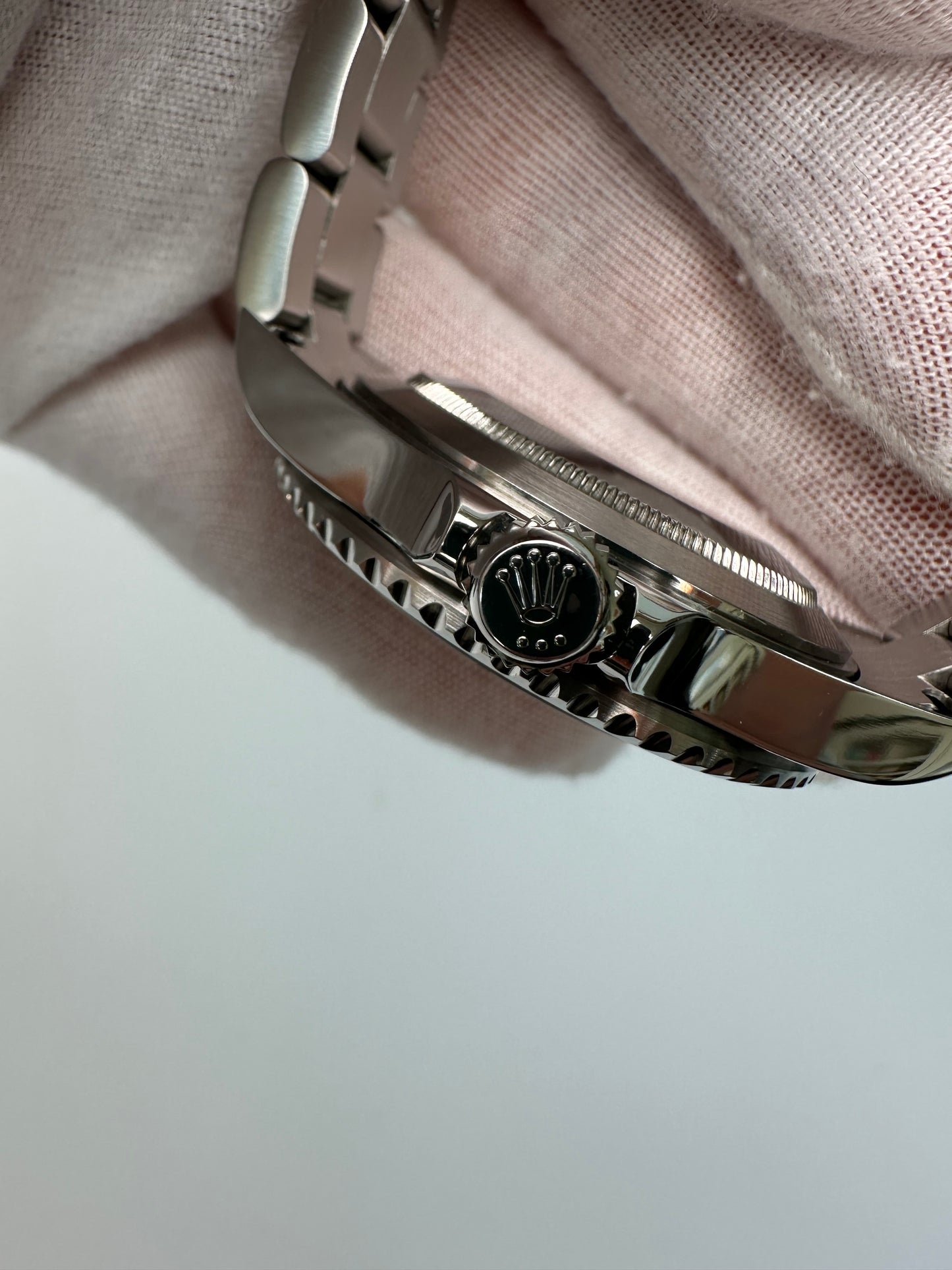 Rolex Submariner Date 16610V Kermit 50th Anniversary 2008 Full Set Unpolished