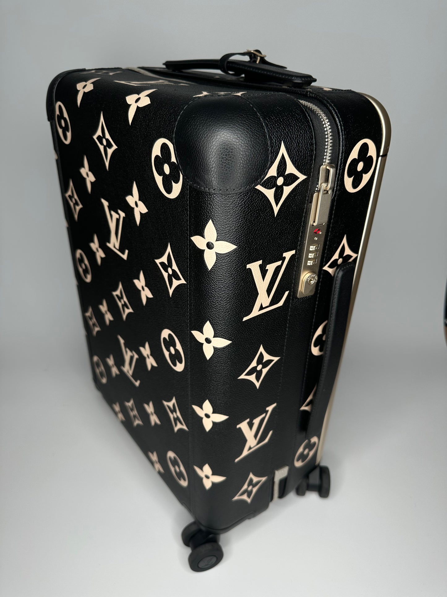 Louis Vuitton Horizen 55 Empreinte Leather Limited Edition