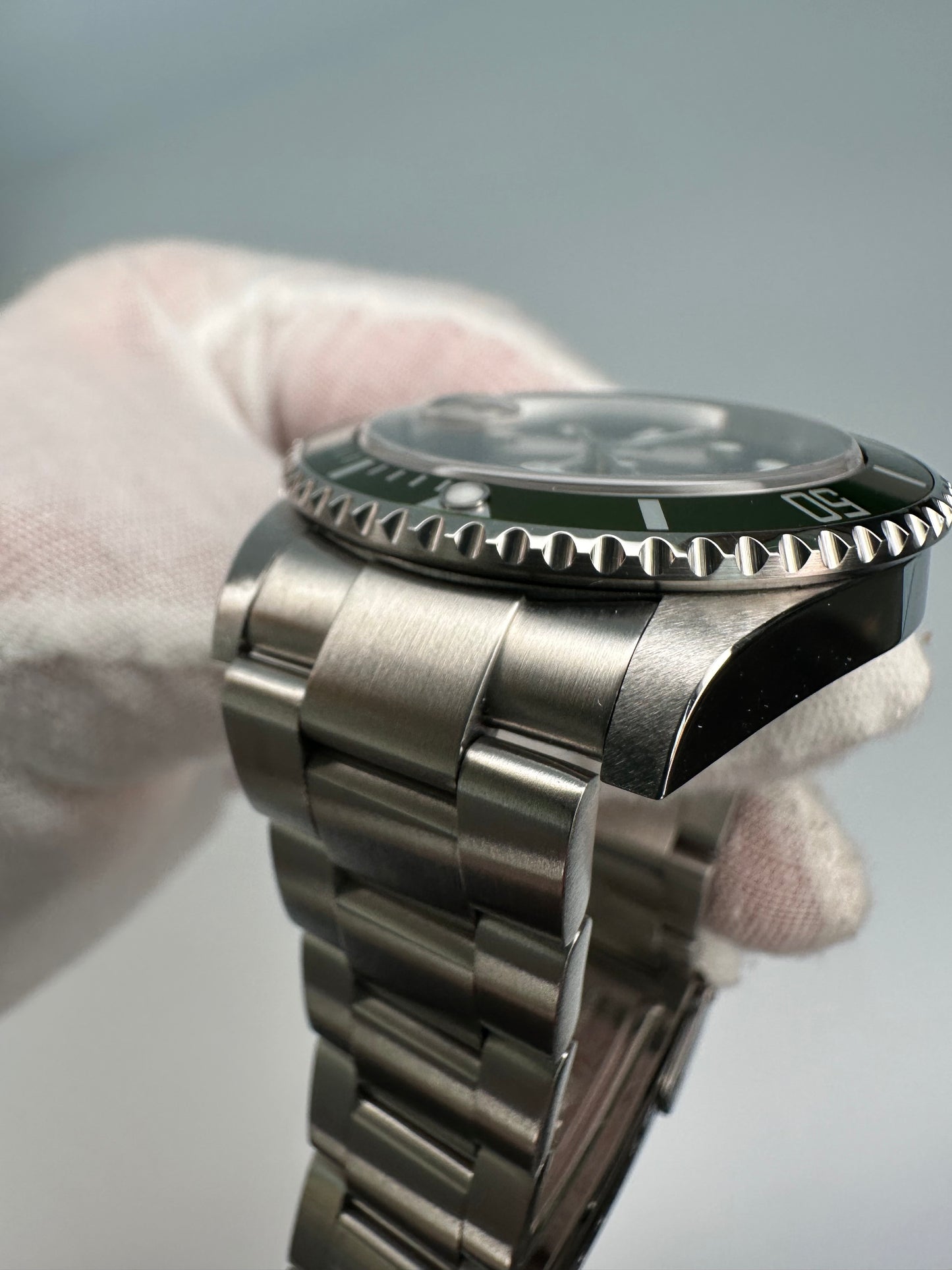 Rolex Submariner Date 16610V Kermit 50th Anniversary 2008 Full Set Unpolished