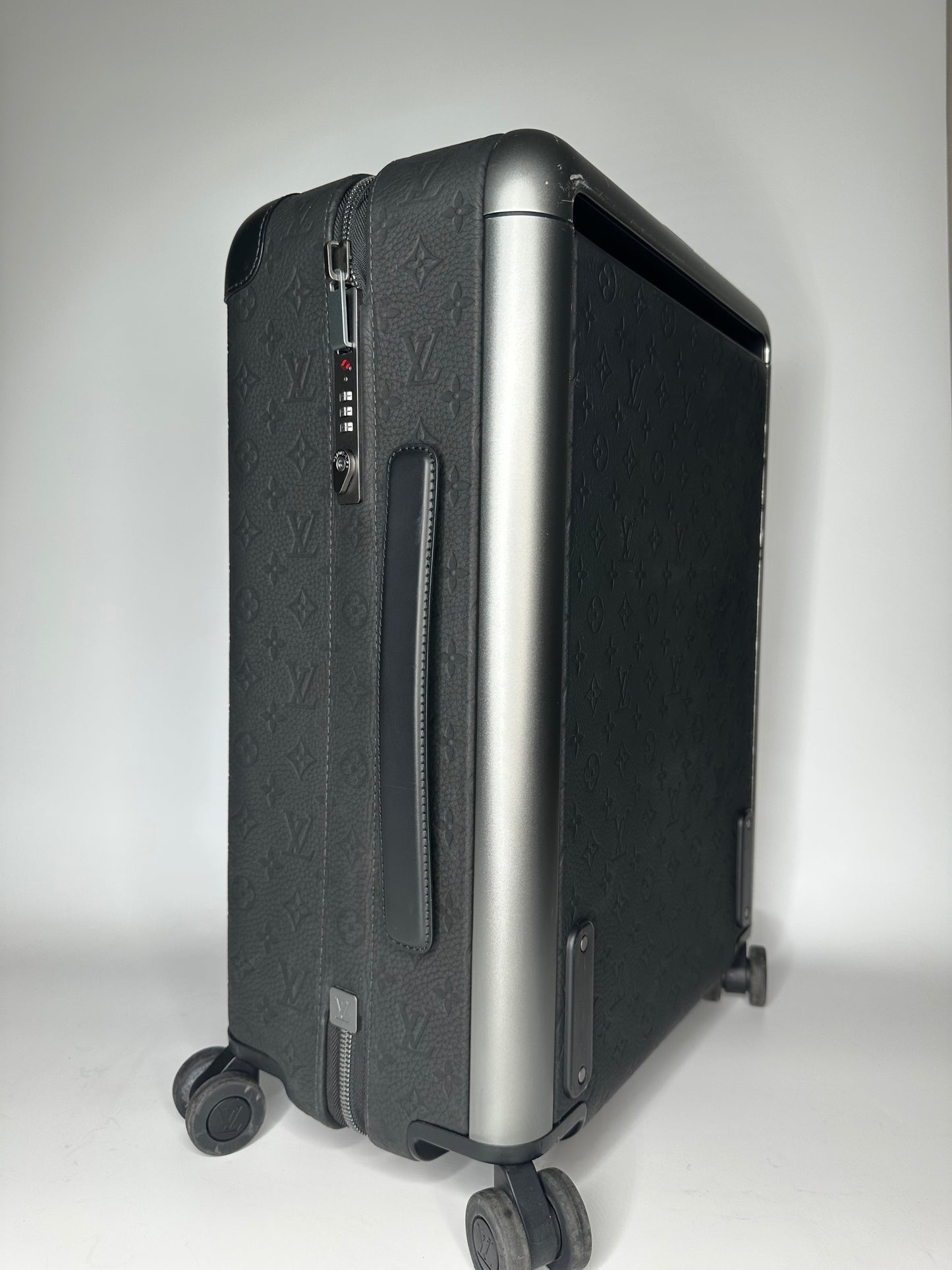Louis Vuitton Horizon 55 Black Taurillon Leather Shadow Edition RRP £3600