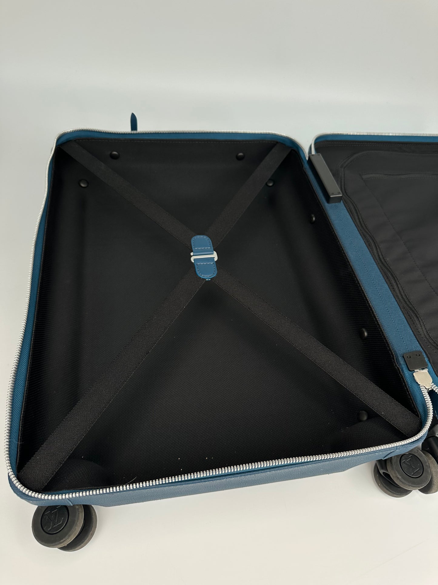 Louis Vuitton Horizon 55 LV Aerogram Atlantic Blue Grained Leather RRP £3700