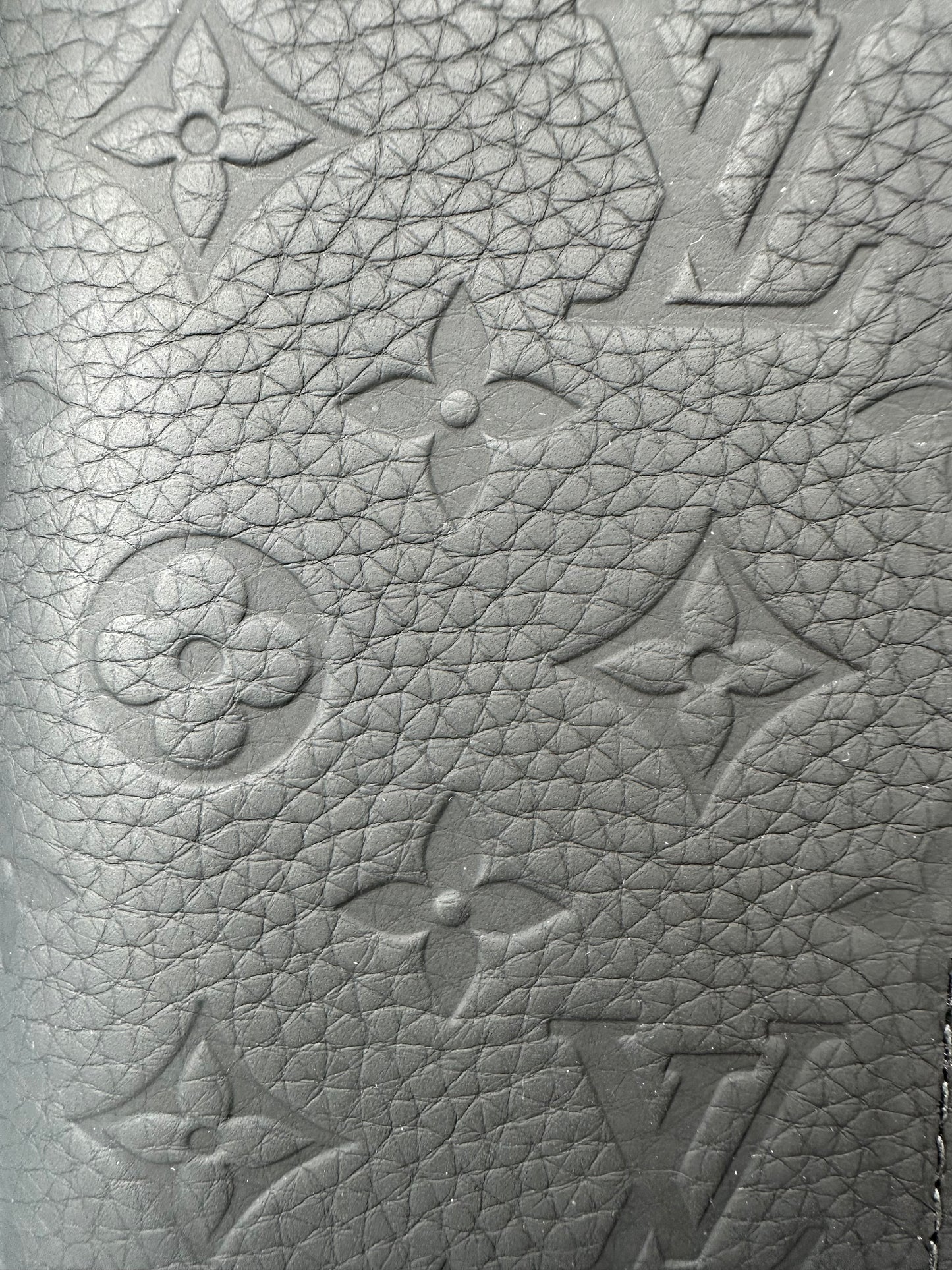 Louis Vuitton Horizon 55 Black Taurillon Leather Shadow Edition RRP £3600