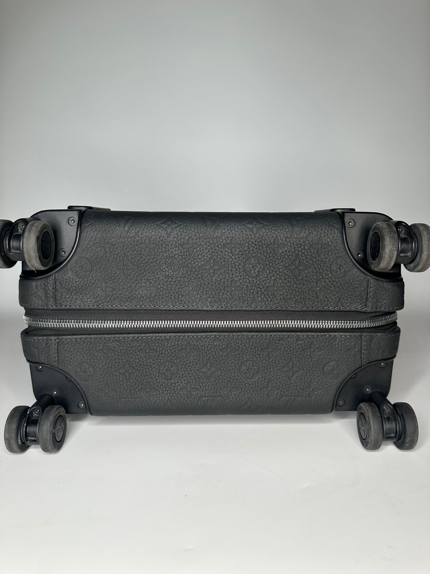 Louis Vuitton Horizon 55 Black Taurillon Leather Shadow Edition RRP £3600