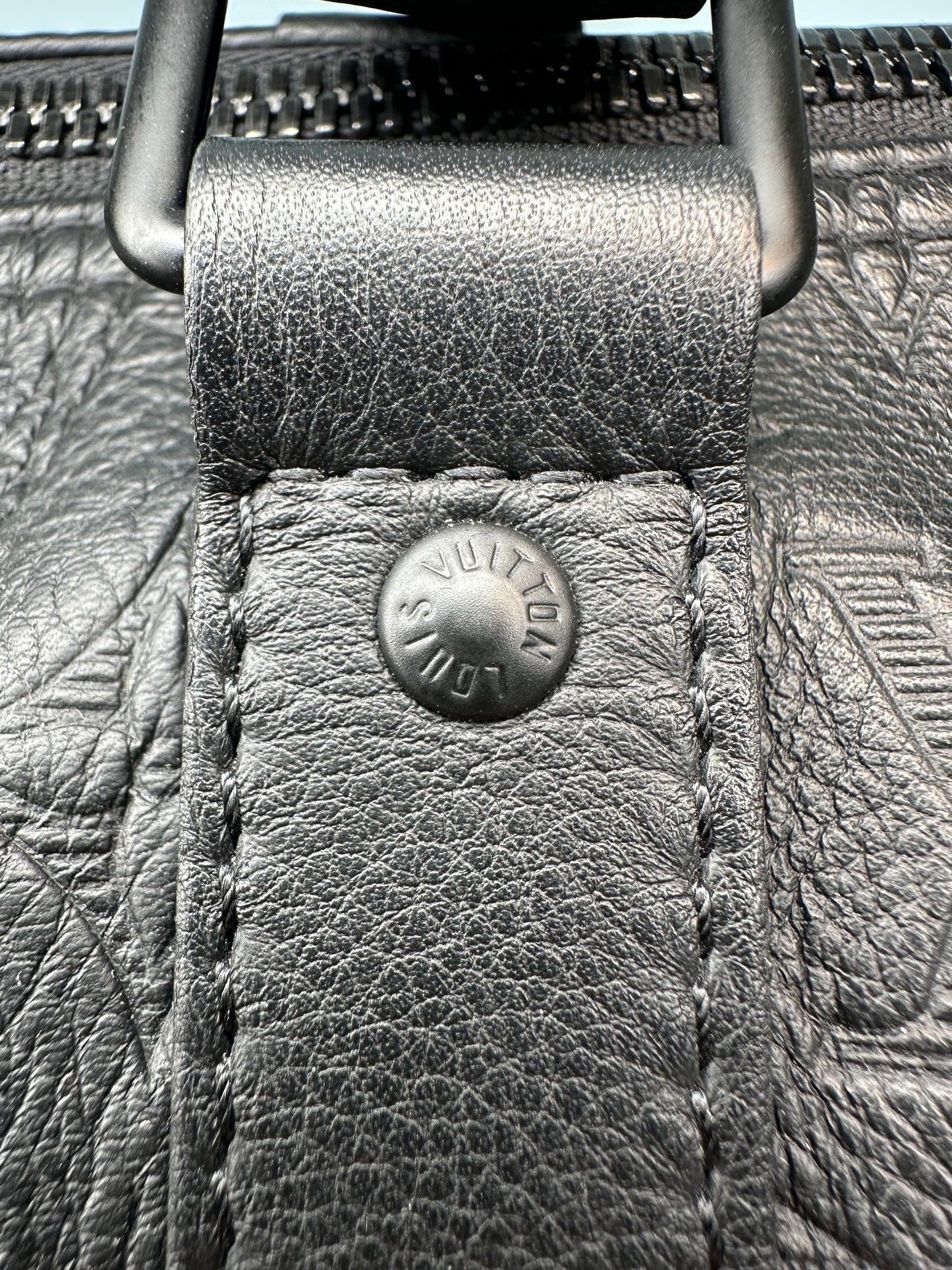 Louis Vuitton Keepall Bandoulière 50 Monogram Shadow Black Leather