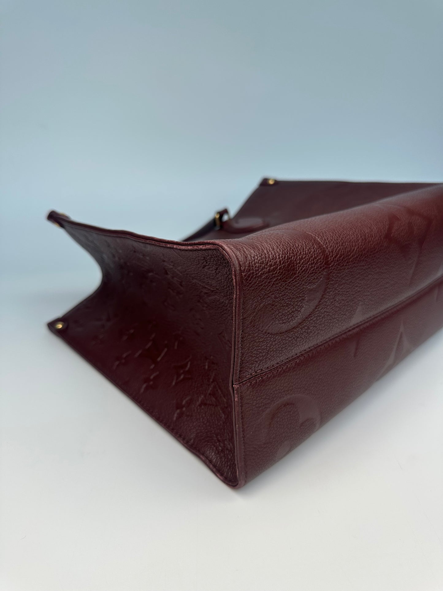 Louis Vuitton OnTheGo MM - M46601 - Wine - Leather
