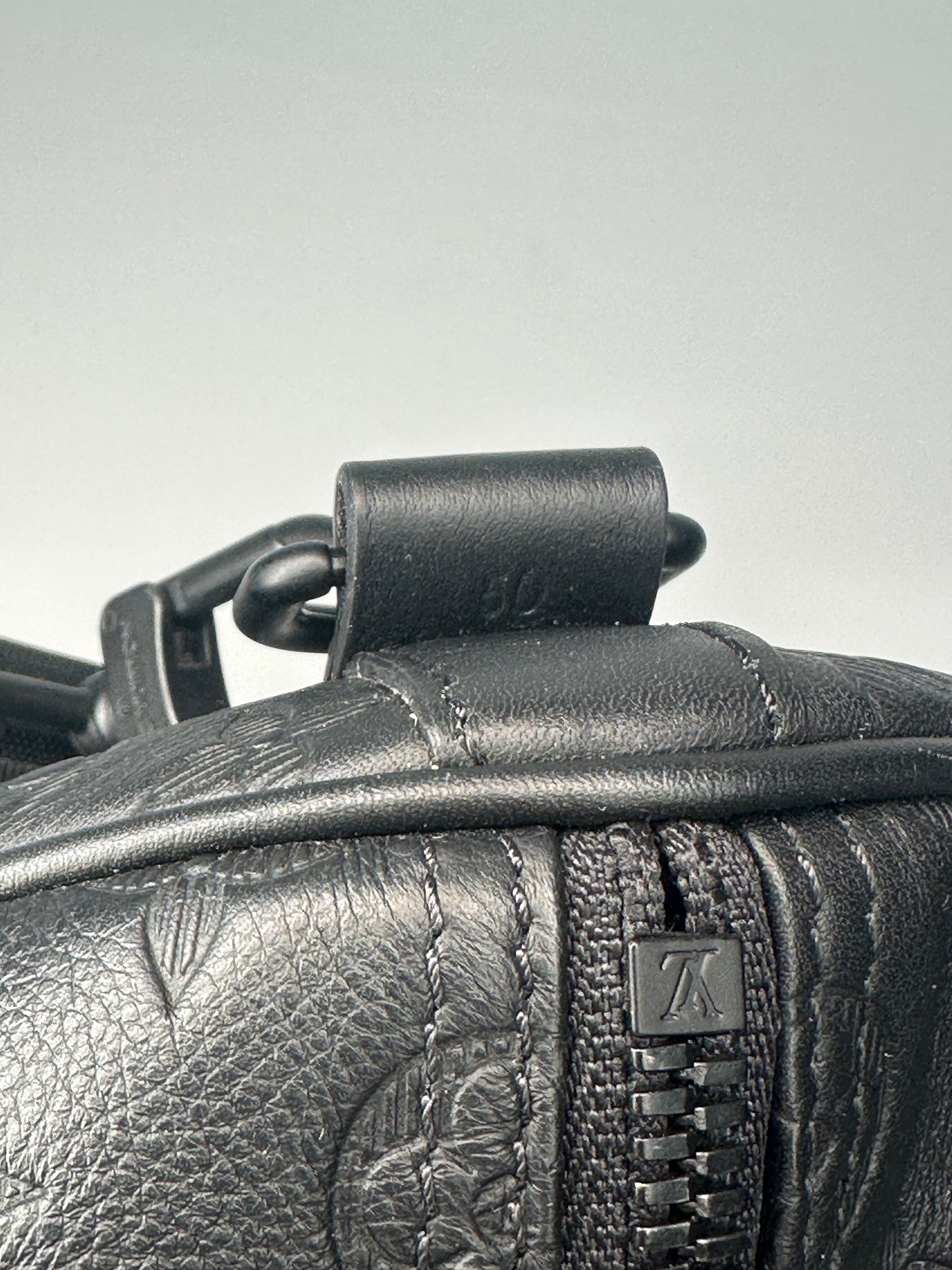 Louis Vuitton Keepall Bandoulière 50 Monogram Shadow Black Leather