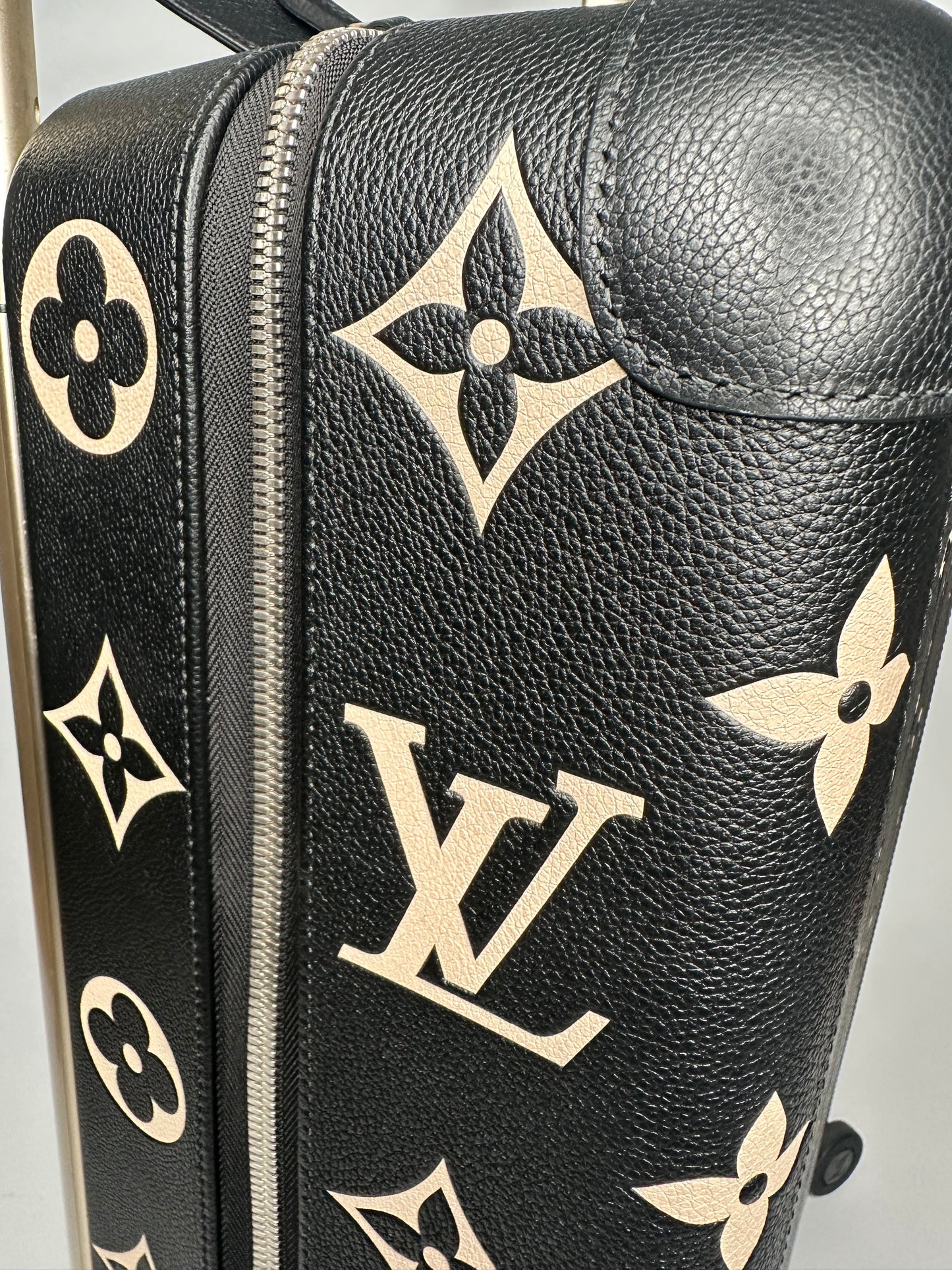 Louis Vuitton Horizen 55 Empreinte Leather Limited Edition